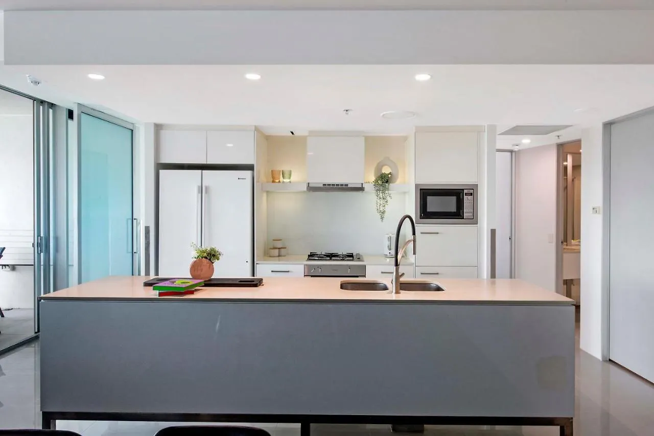Q Tower At Surfers Paradise - Self Contained Apartments Gold Coast