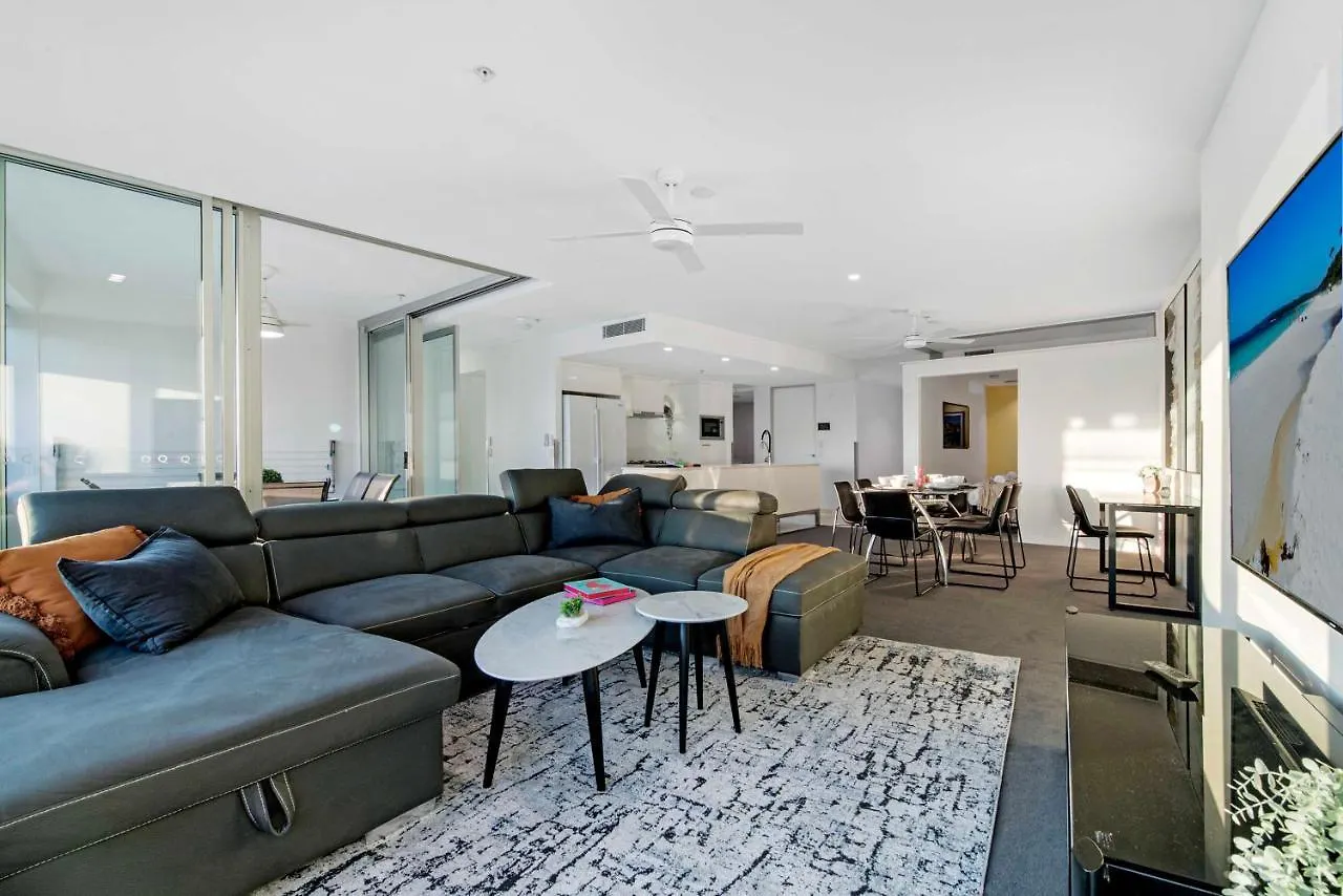 Q Tower At Surfers Paradise - Self Contained Apartments Gold Coast Avustralya