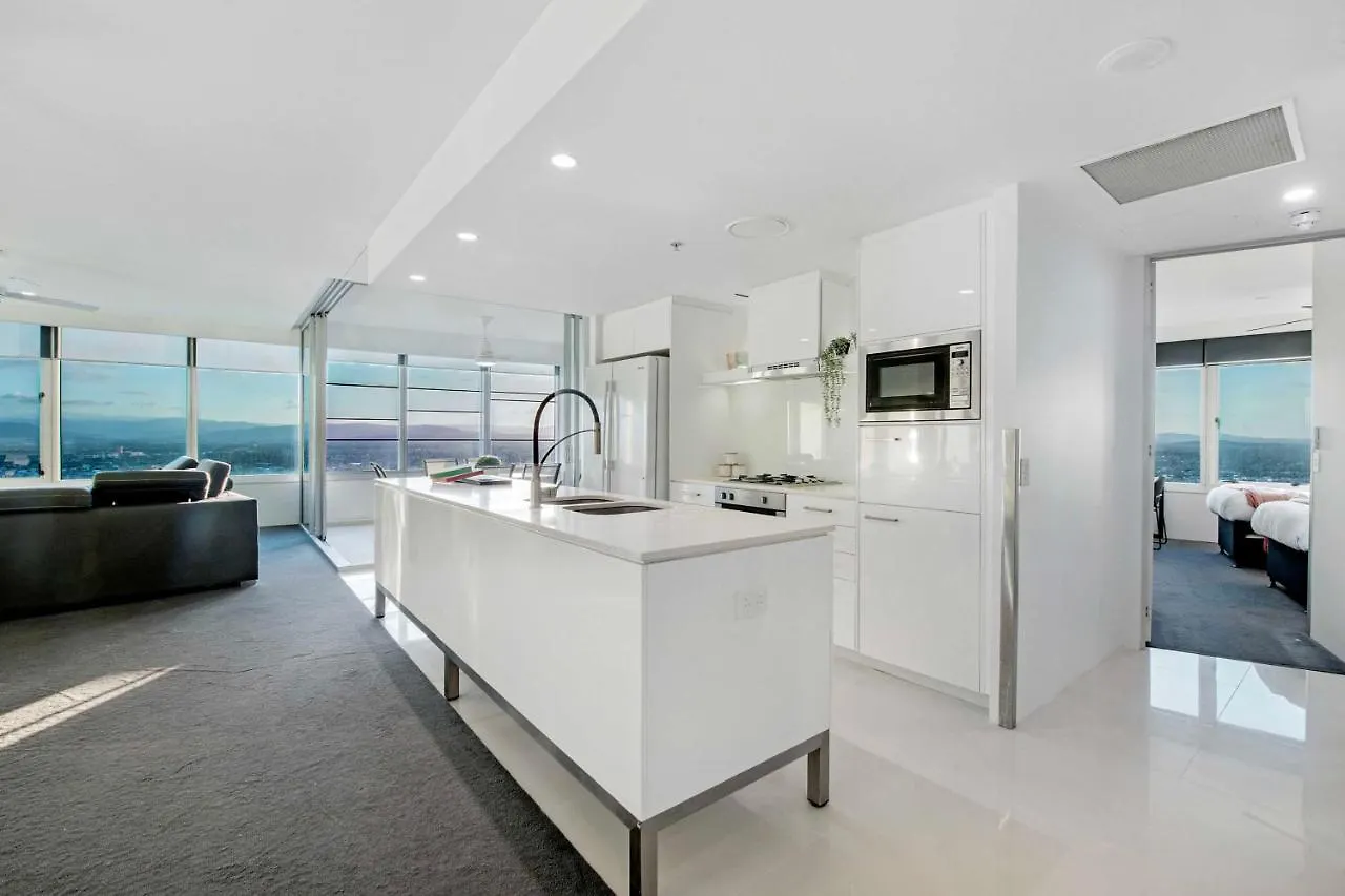 Q Tower At Surfers Paradise - Self Contained Apartments Gold Coast