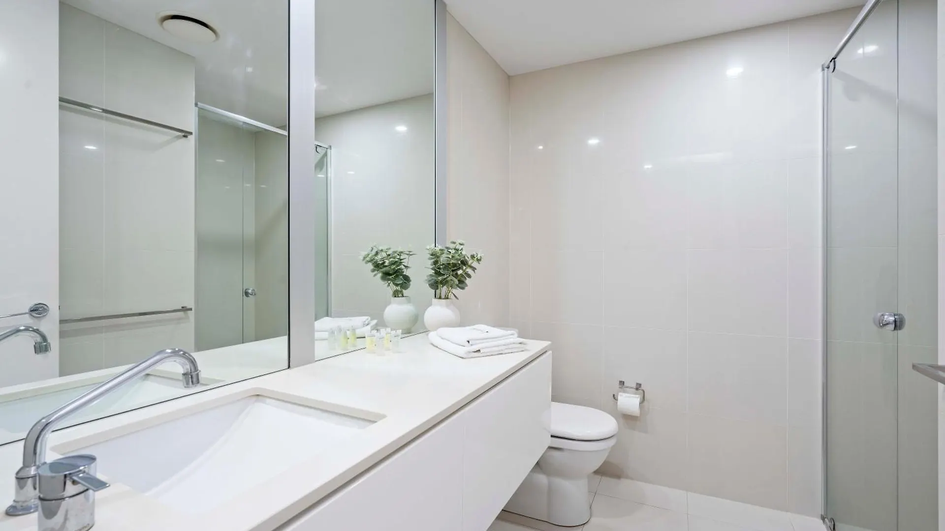 Q Tower At Surfers Paradise - Self Contained Apartments Gold Coast Avustralya