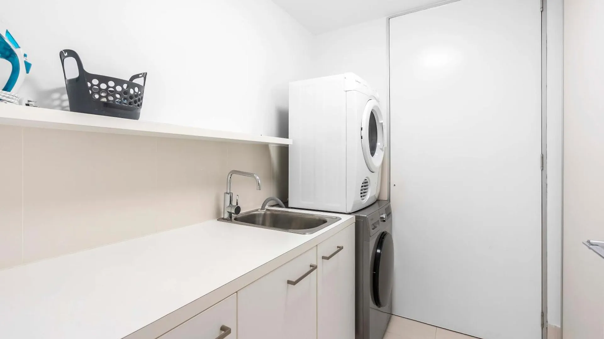 Q Tower At Surfers Paradise - Self Contained Apartments Gold Coast