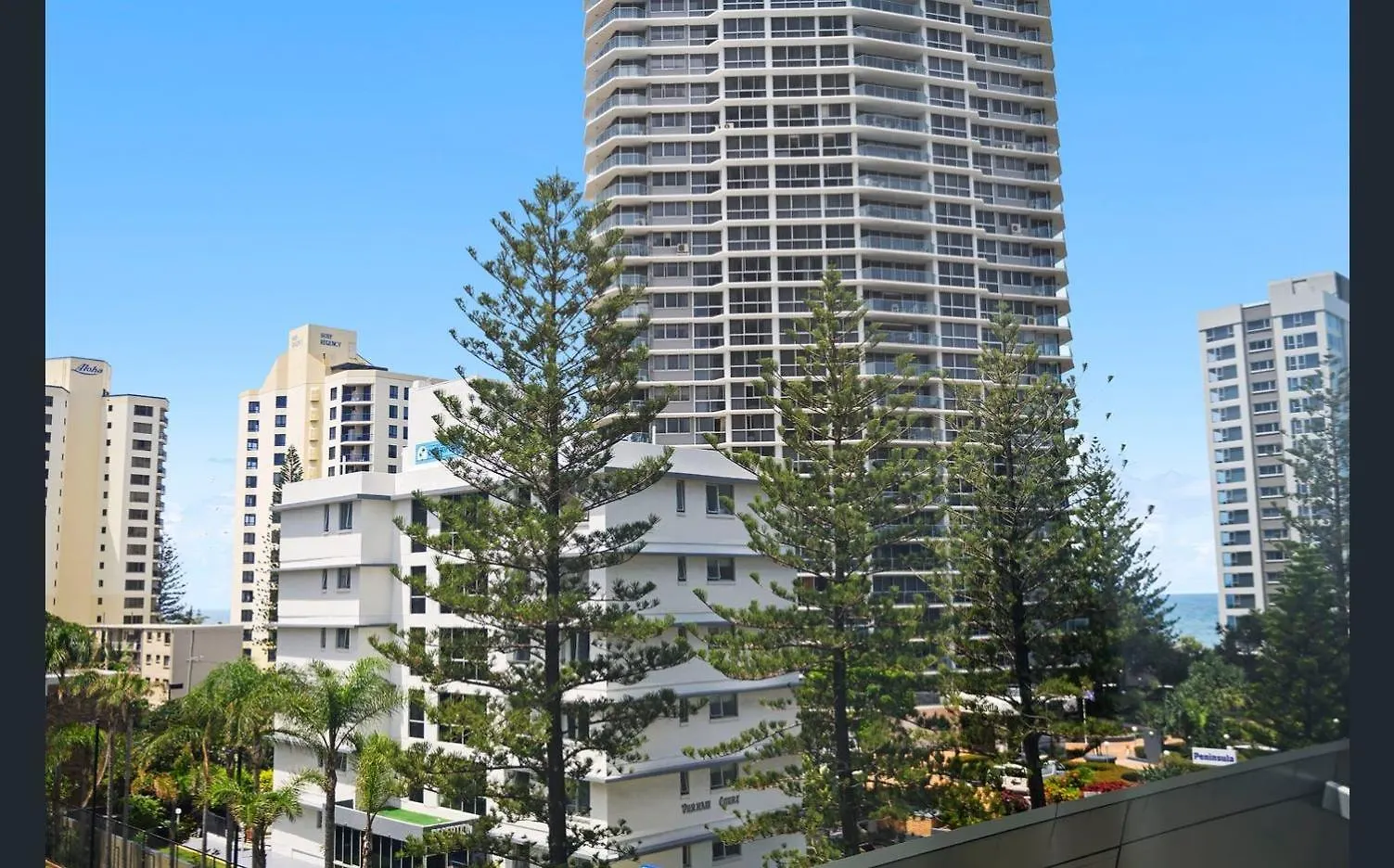 Q Tower At Surfers Paradise - Self Contained Apartments Gold Coast