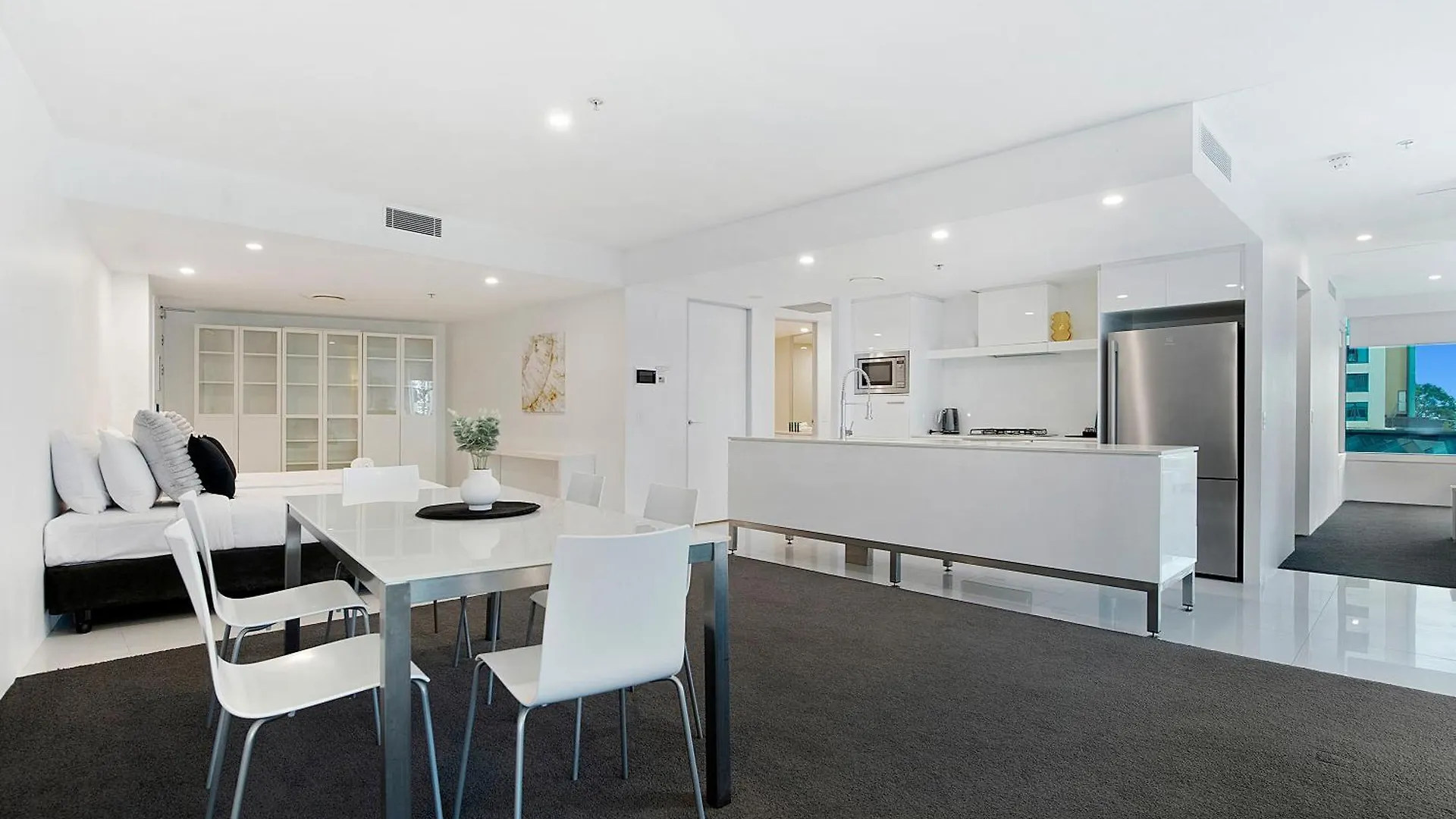 Q Tower At Surfers Paradise - Self Contained Apartments Gold Coast